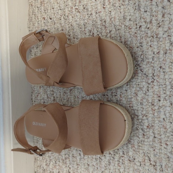 Old Navy sandals - Picture 1 of 2